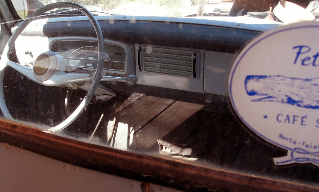 PEUGEOT 403