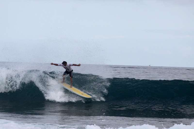 longboard-surfing-la-izquierda_15