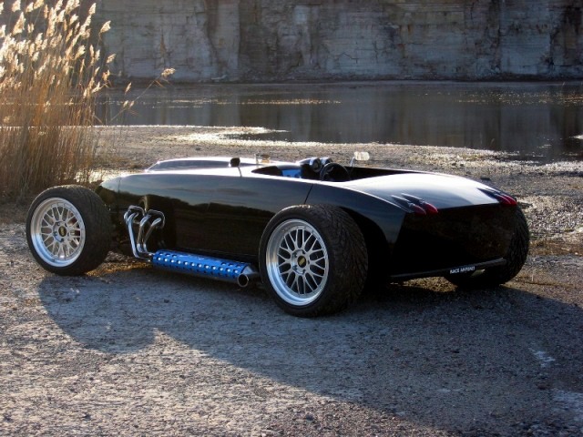 locust_roadster2
