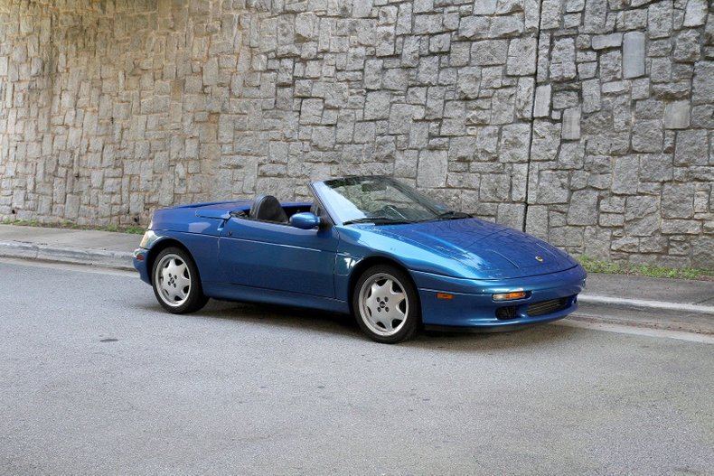 Lotus Elan